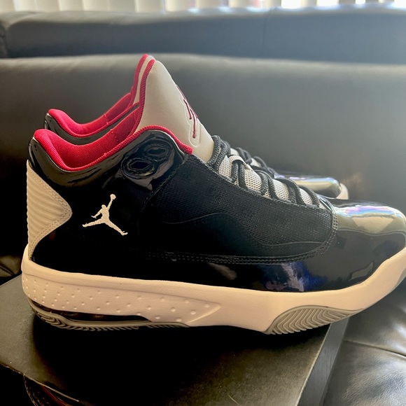 Jordan Max Aura2 men’s size 8 - Picture 3 of 5